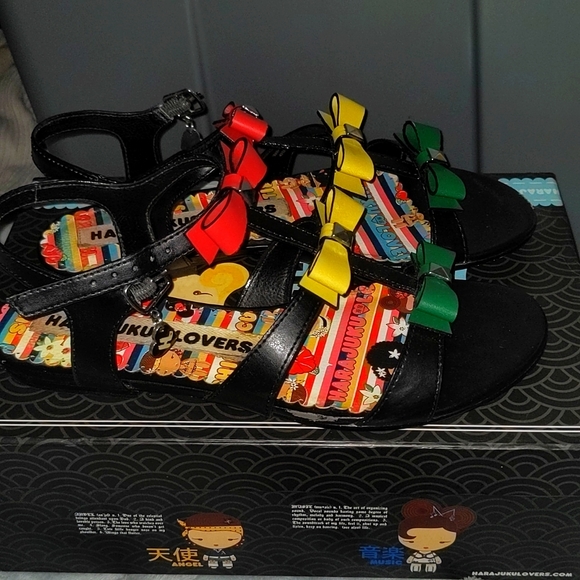 Harajuku Lovers Danson sandals, size 7